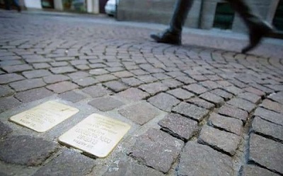 Visita alle pietre d’inciampo di via Atene 3 e via Padova 100